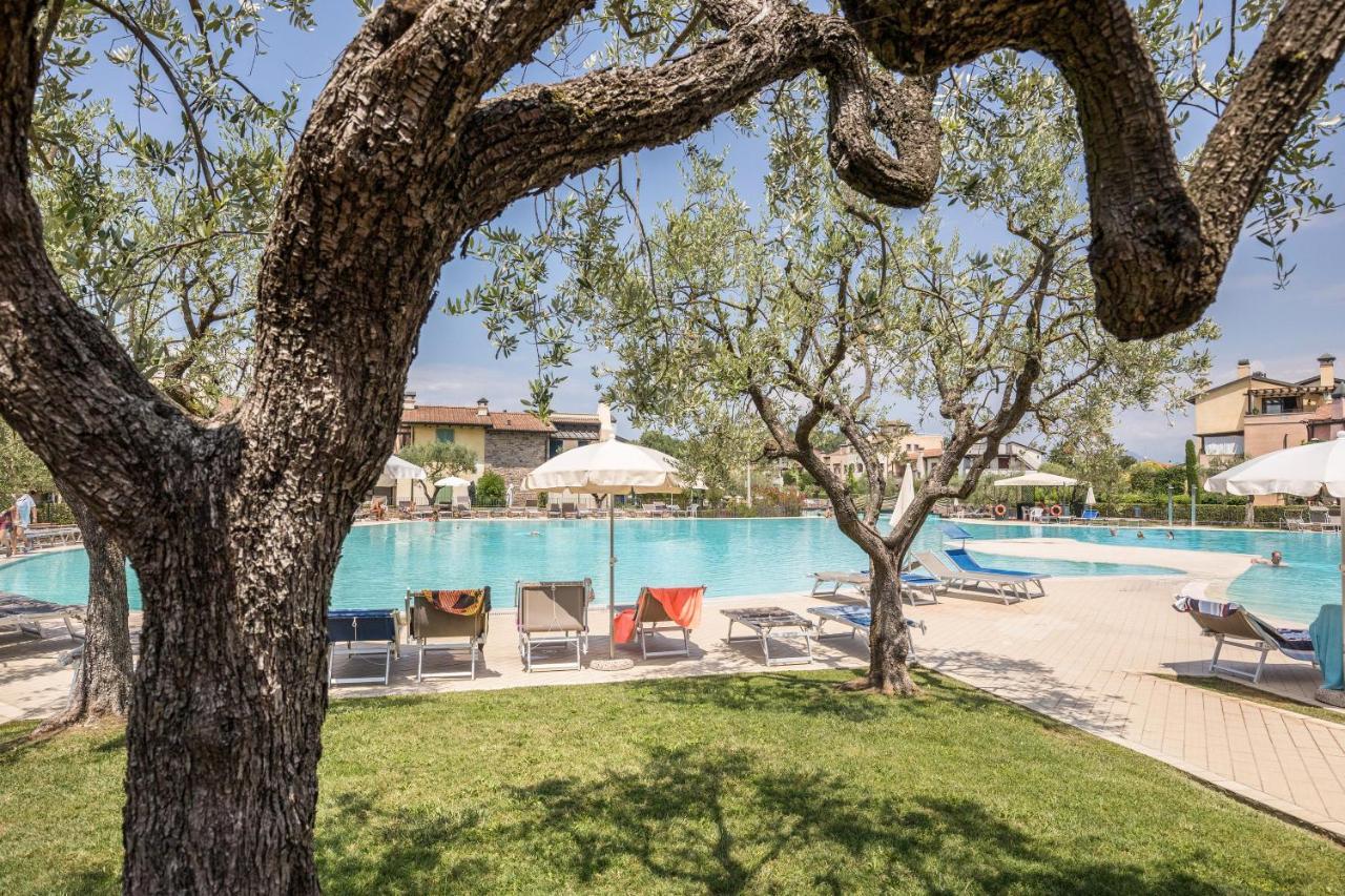 Maloma Peschiera del Garda Exterior foto