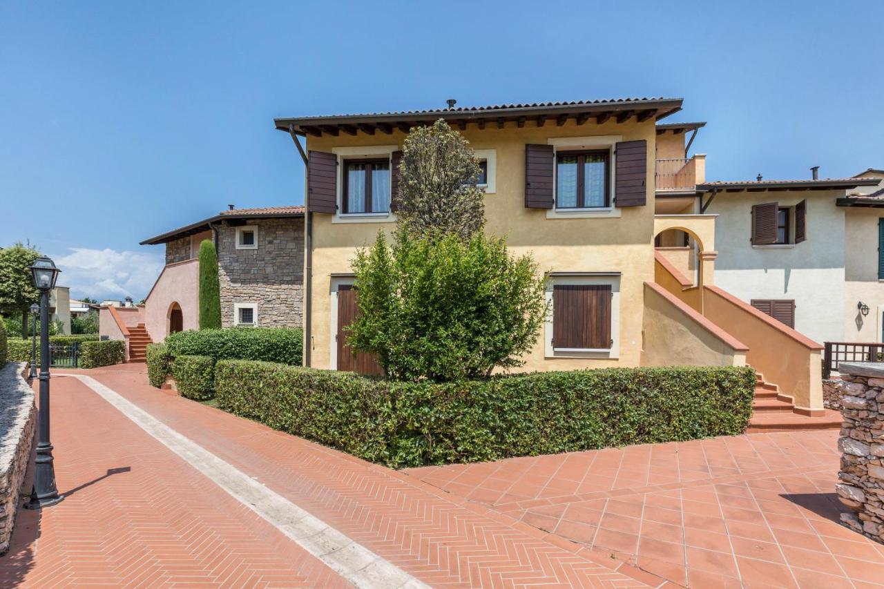 Maloma Peschiera del Garda Exterior foto